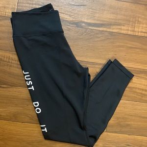 Nike logo Just do it 7/8 running tights size Large